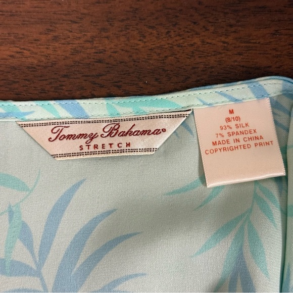 Tommy Bahama Silk Stretch Tank Top – Palm Print, Size Medium. 93% Silk - Picture 5 of 7